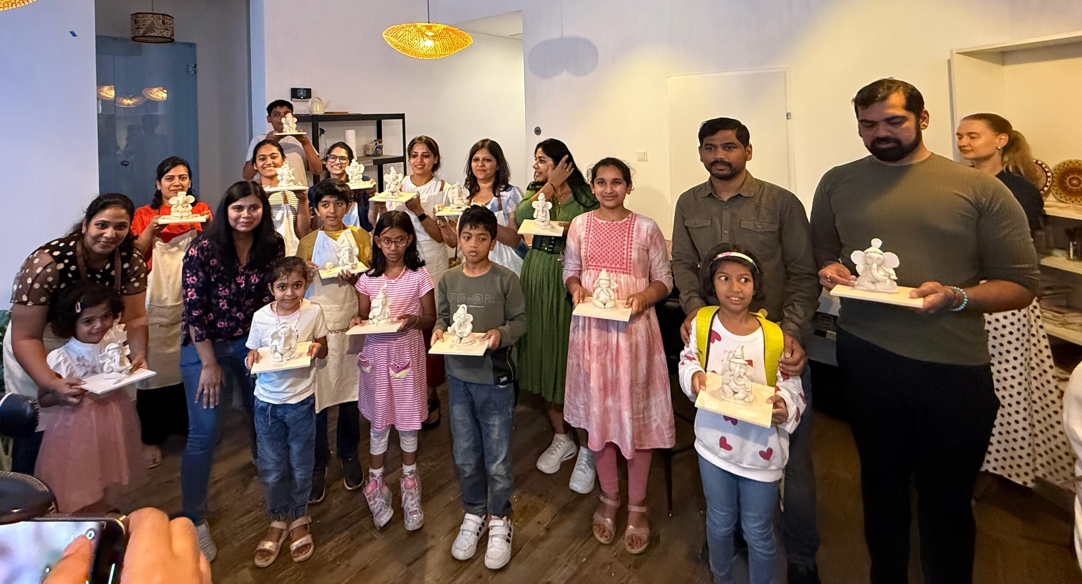 गणेश मूर्ती बनविण्याची कार्यशाळा